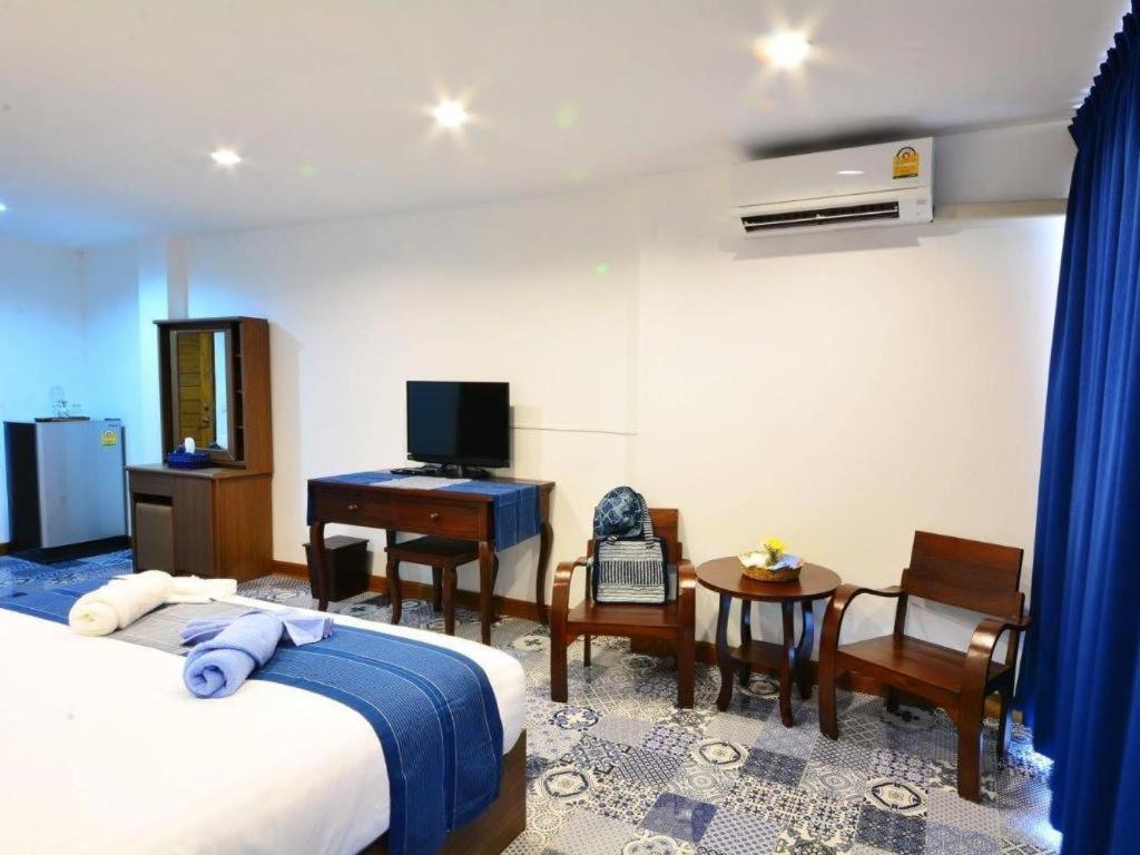 The Indigo House Phrae Hotel Exterior photo
