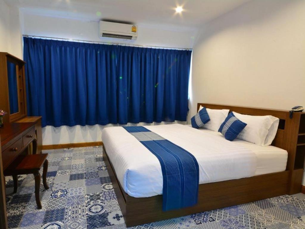 The Indigo House Phrae Hotel Exterior photo